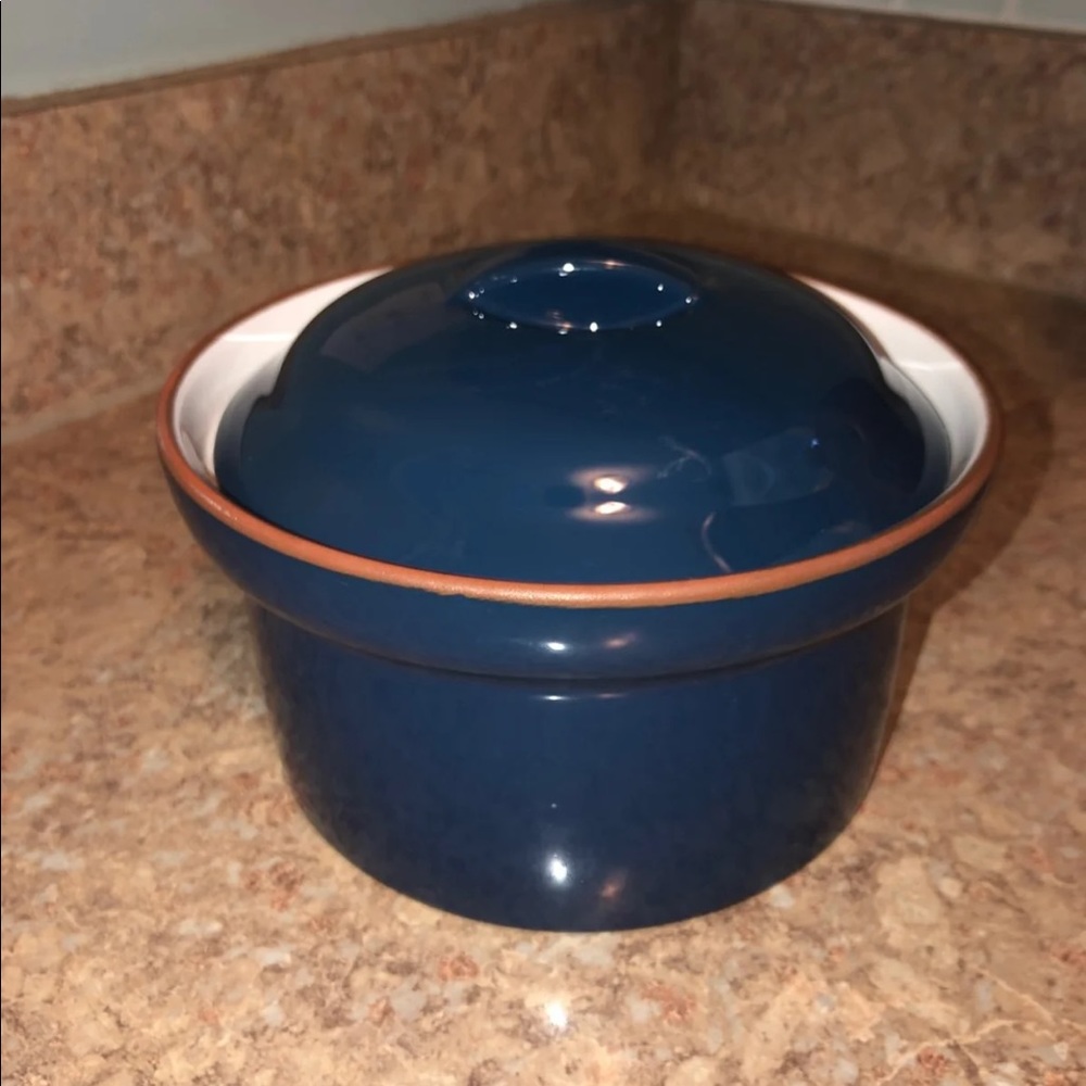 Blue ceramic baking pot with lid